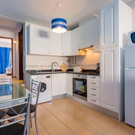 ★ Sea View ★ 1 Minute To Oldtown And ★ * Albufeira