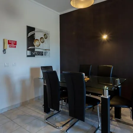 ★ Sea View ★ 1 Minute To Oldtown And ★ Semesterbostad