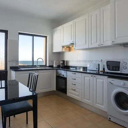 ★ Sea View ★ 1 Minute To Oldtown And ★ Holiday home *