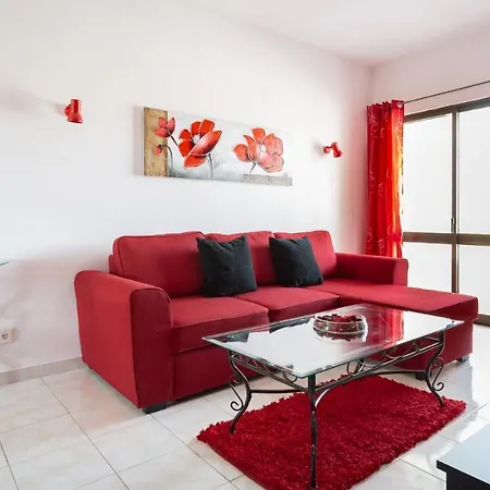 ★ Sea View ★ 1 Minute To Oldtown And ★ * Albufeira