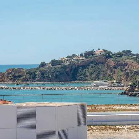 ★ Sea View ★ 1 Minute To Oldtown And ★ Albufeira