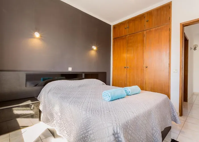 ★ Sea View ★ 1 Minute To Oldtown And ★ Casa vacanze