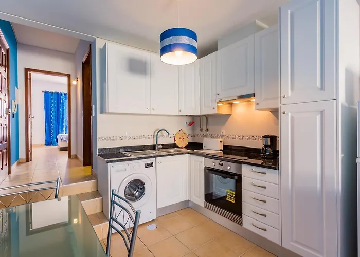 ★ Sea View ★ 1 Minute To Oldtown And ★ Albufeira