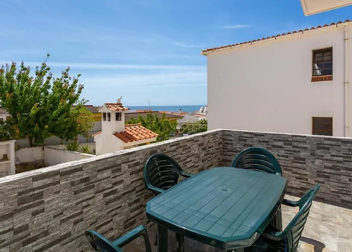 ★ Sea View ★ 1 Minute To Oldtown And ★ *