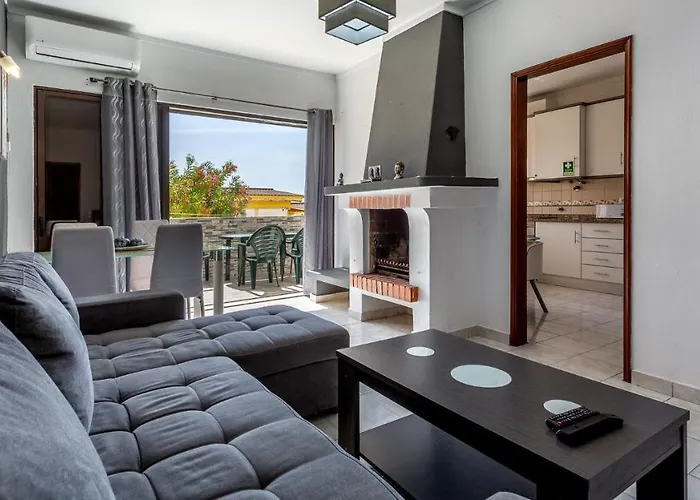 ★ Sea View ★ 1 Minute To Oldtown And ★ Albufeira