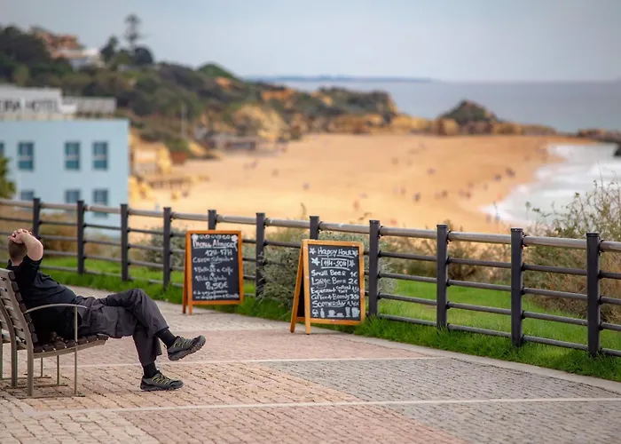 ★ Sea View ★ 1 Minute To Oldtown And ★ *